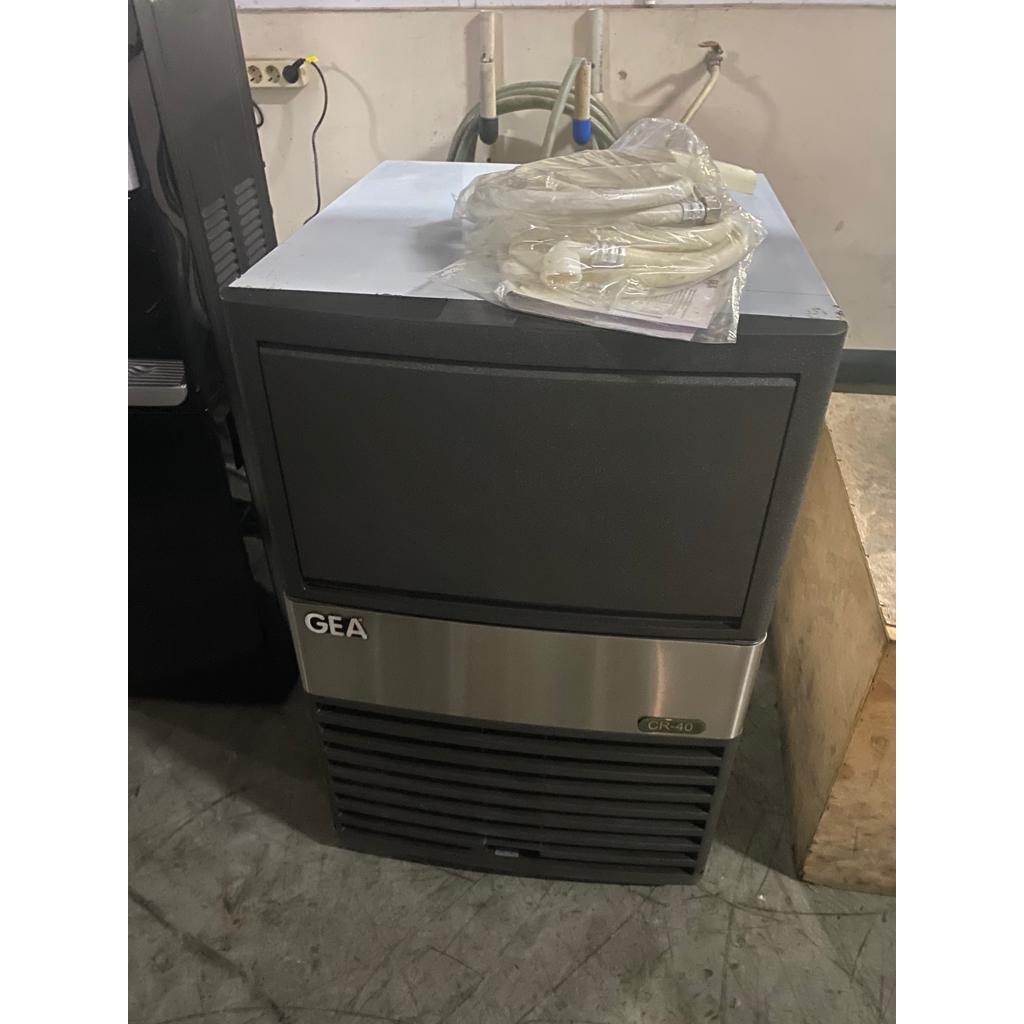 GEA CR-40 Ice Cube Machine Mesin Pembuat Es Kotak Kubus Kapasitas 32kg/24jam Stainless Steel