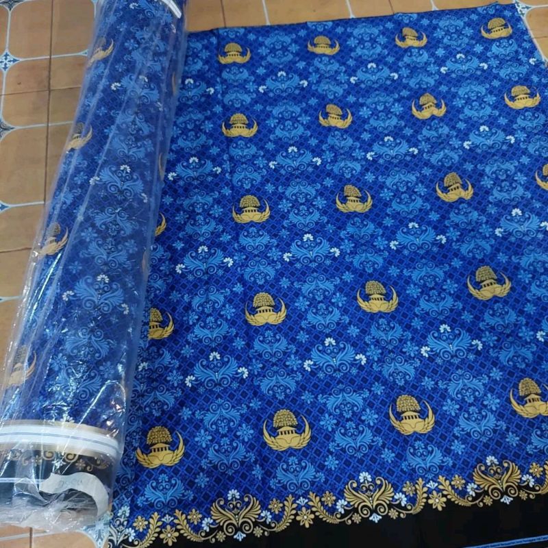 Kain Batik Korpri