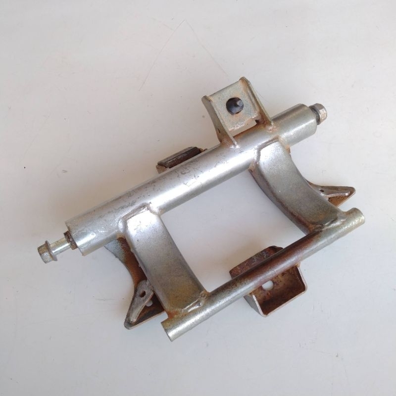 ENGINE MOUNTING BEAT FI SCOOPY SPACY FI STATER KASAR ORIGINAL COPOTAN DUDUKAN MESIN BEAT FI