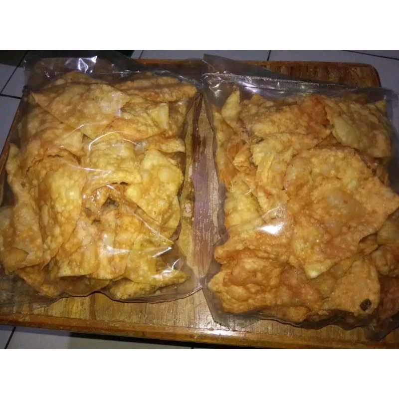 

kripik bawang 2 bungkus