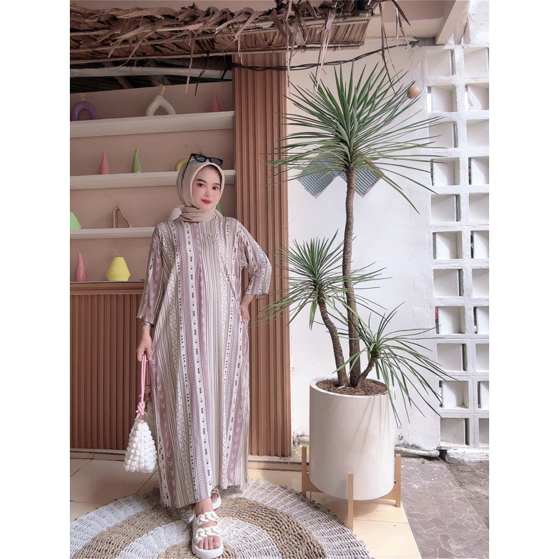 Kiara Abaya Daily Motif