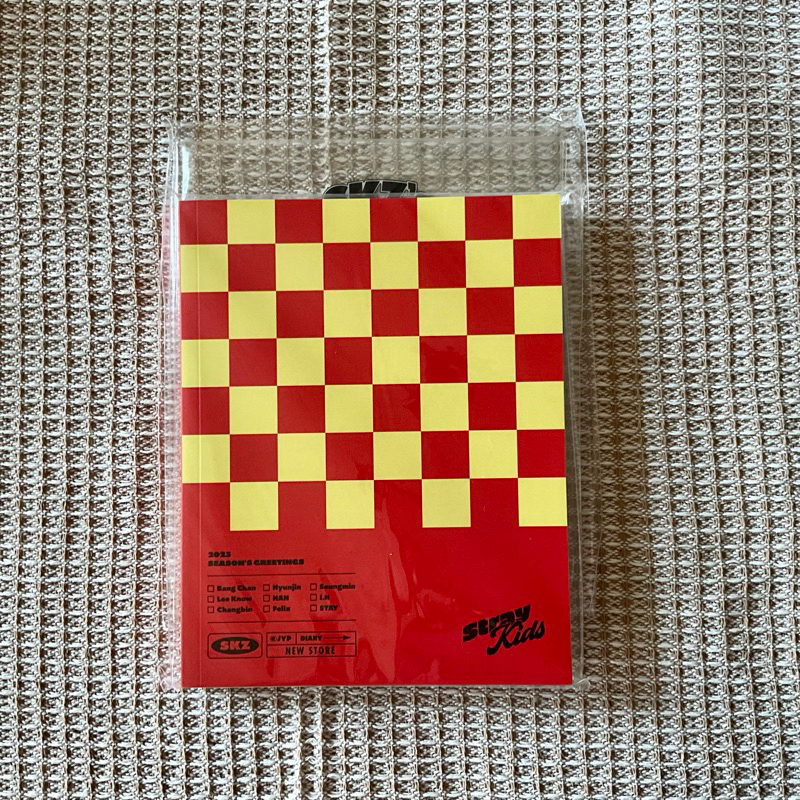 [ baca deskripsi ] Stray Kids Seasons Greetings 2023 Diary only