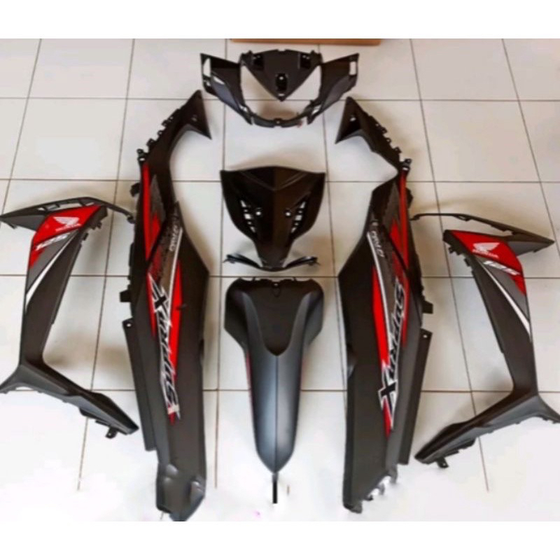 Body supra x 125 fi cover body halus supra x 125 fi warna hitam doff plus striping
