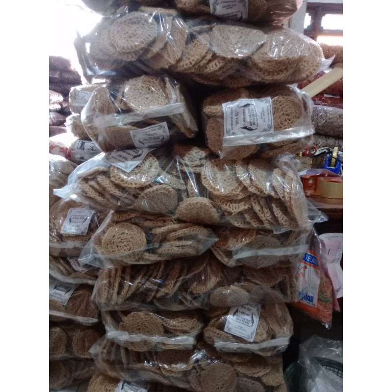 

krupuk brekat mentah 3kg isi 100pcs
