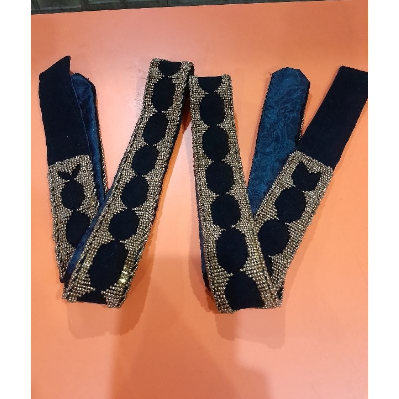 kamus/sabuk/epek timang