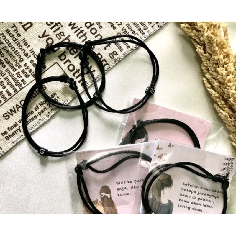 GELANG INISIAL HURUF DADU