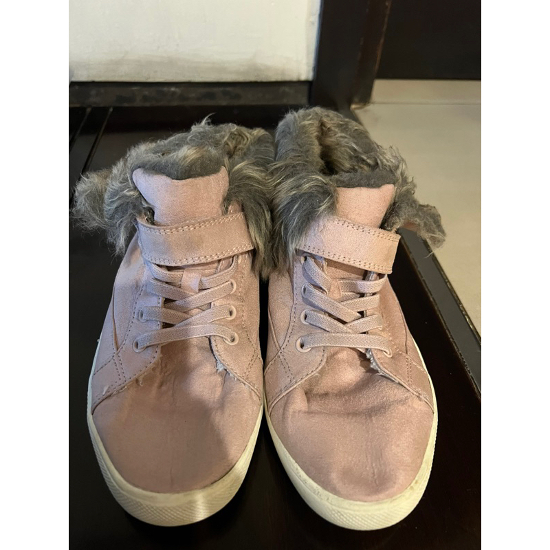 Sepatu Boot Anak Perempuan