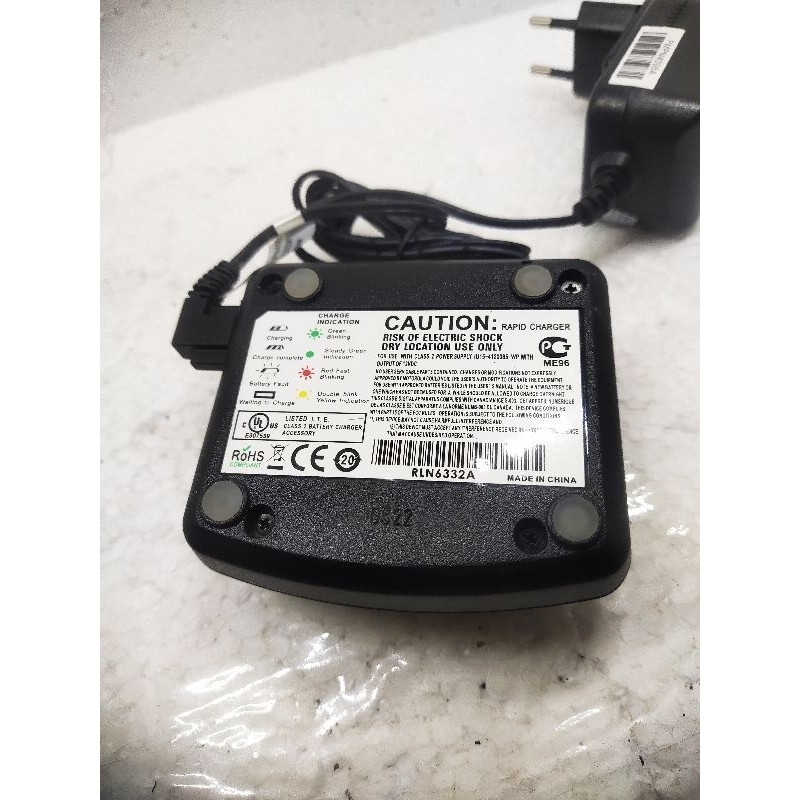 CHARGER HT MOTOROLA A10 A12 RDX CP110 DAN SEJENISNYA RLN6322A & RLN6170A