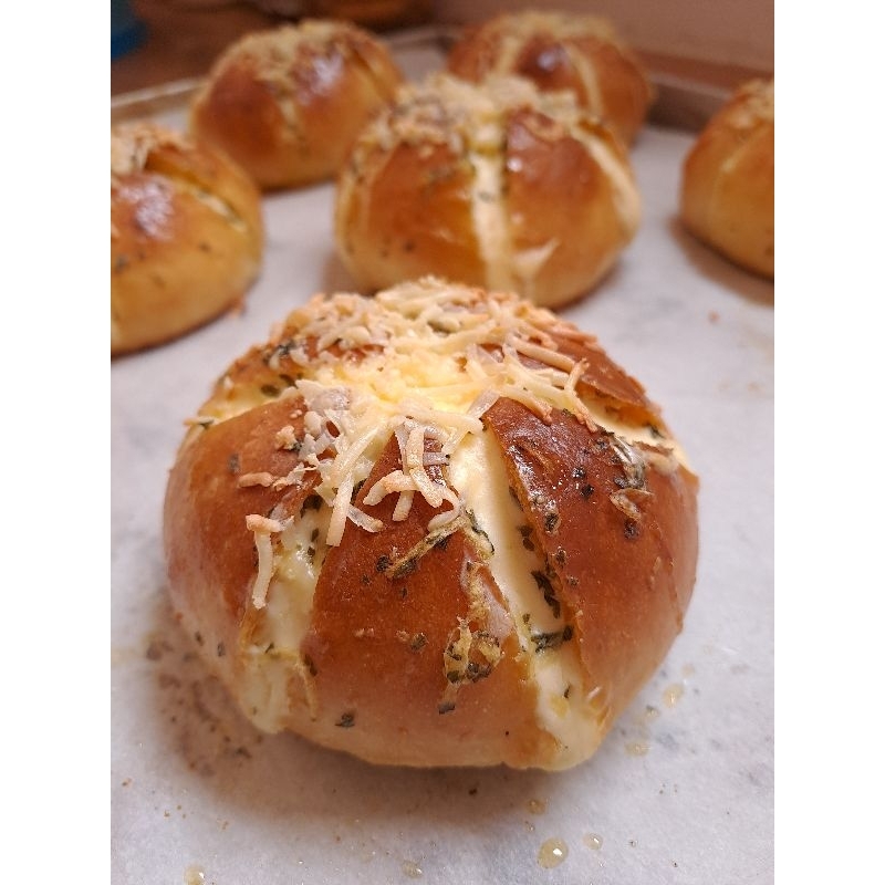 

Garlic Cheese Bread. Korean garlic bread