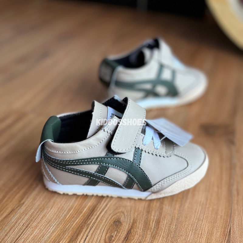 SEPATU ANAK TK SD TALI REKAT