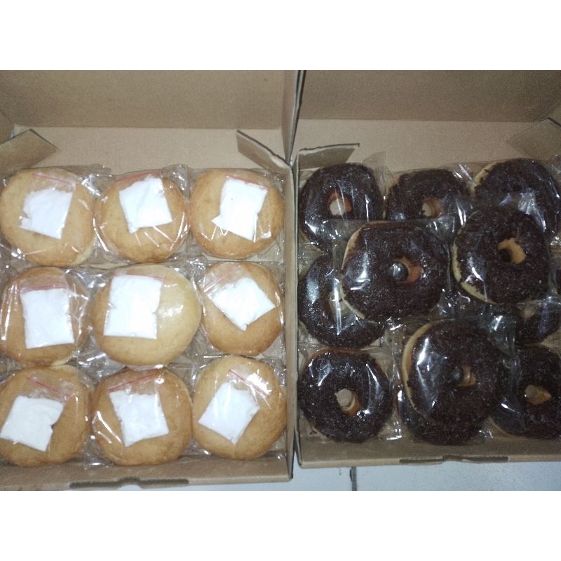 

Donat Kentang Meses Coklat atau Gula Halus (Packing Plastik)