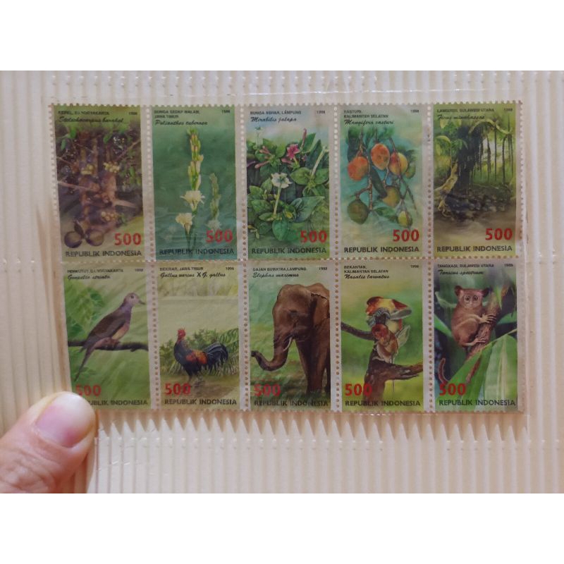 

Perangko Seri Flora dan Fauna Indonesia tahun 1998 asli 100% original.