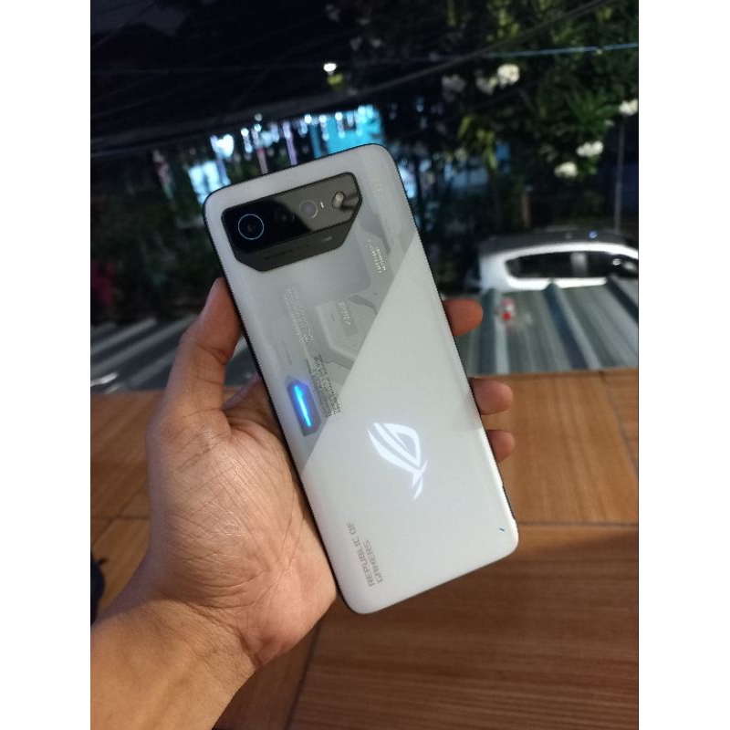 ASUS ROG Phone 7 8/256gb Like New