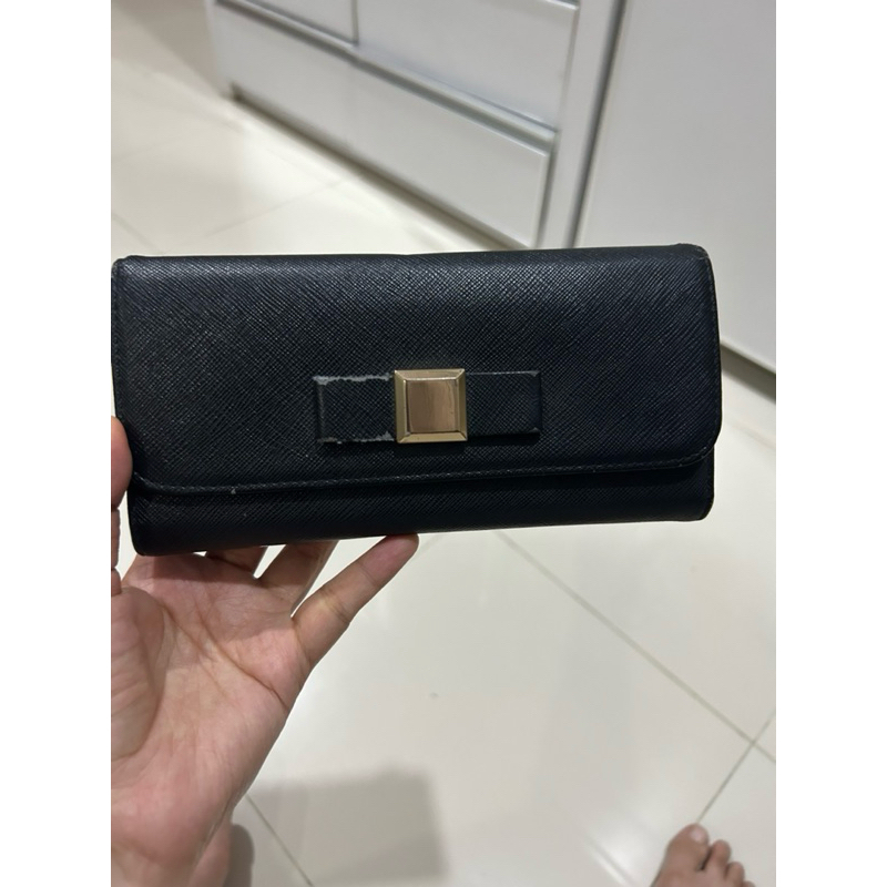 dompet charles n keith