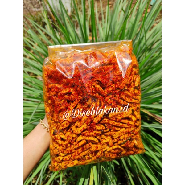 

12.12 STOK READY Basreng pedas daun jeruk isi 1kg serbuuu !