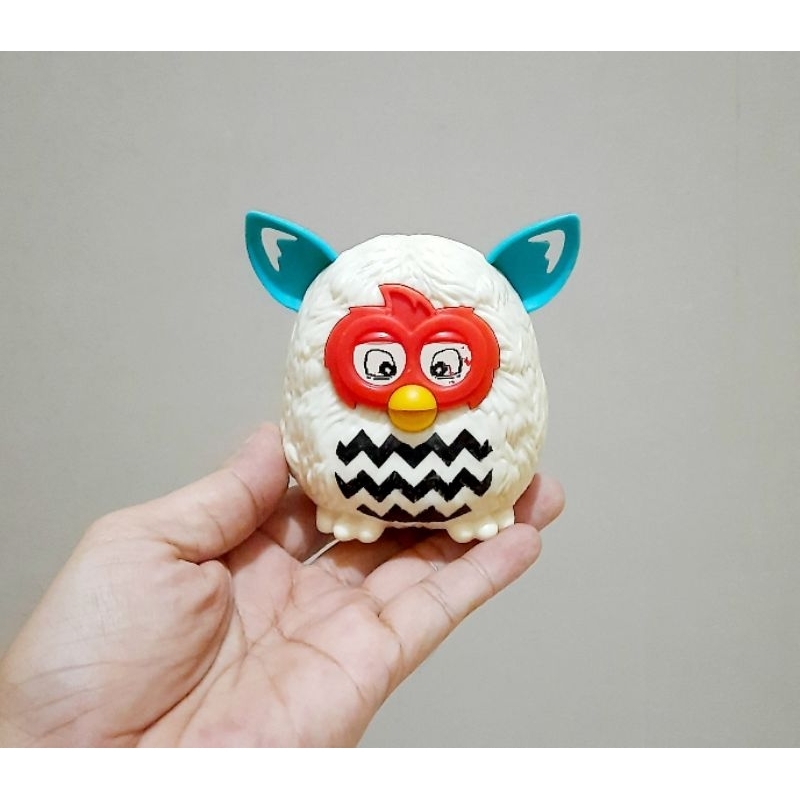 Figure Laughing Furby Original Size 8 Cm/ Furby