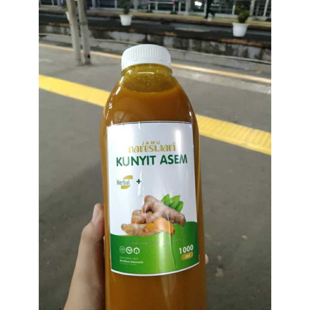 

Jamu Kunyit Asem Nareswari Herbal Plus 1 Liter