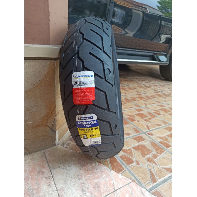 Ban michelin scorcher 31 harley 130/70-18