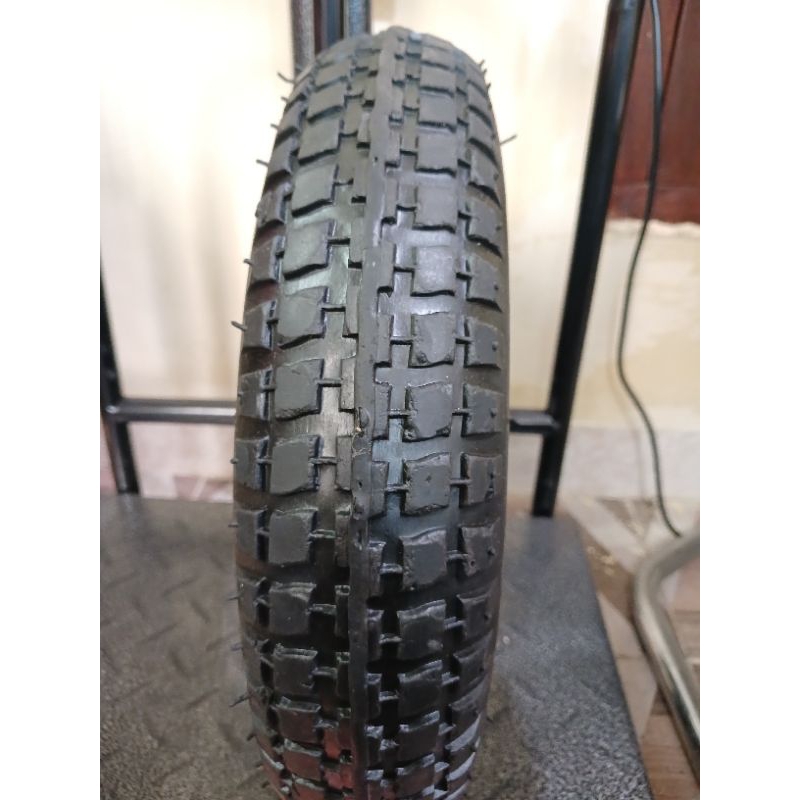 ban mati grobak 3.00-8 (tanpa ban dalam)