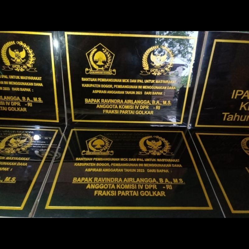 Prasasti Grafir Granite 40x30 cm