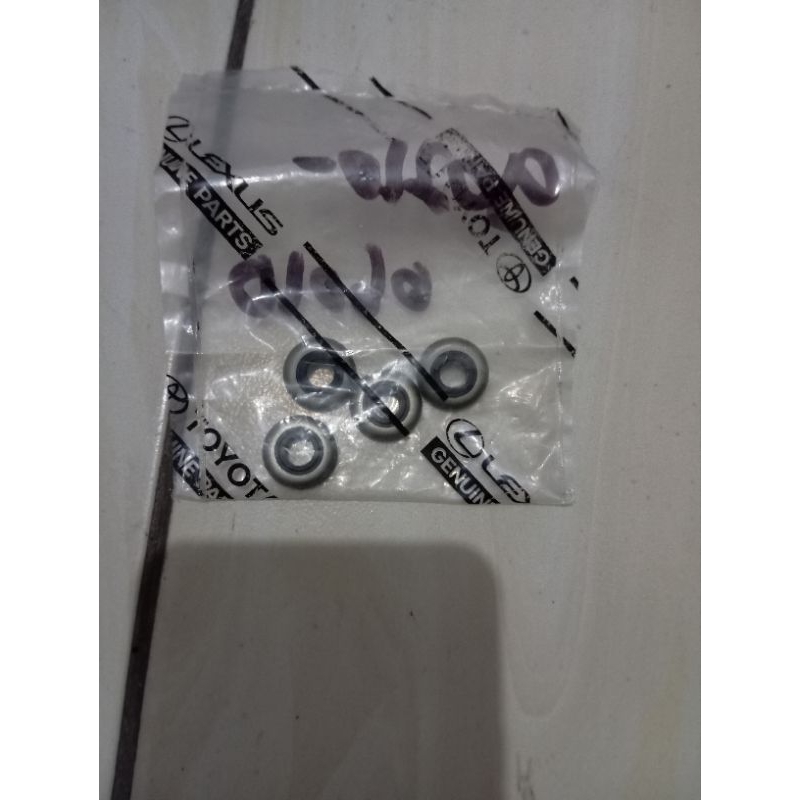 ring head seal gromet head toyota soluna original
