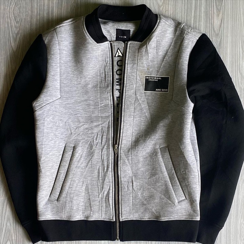 UGIZ A COMPLETE LIGHT BOOMBER JAKET