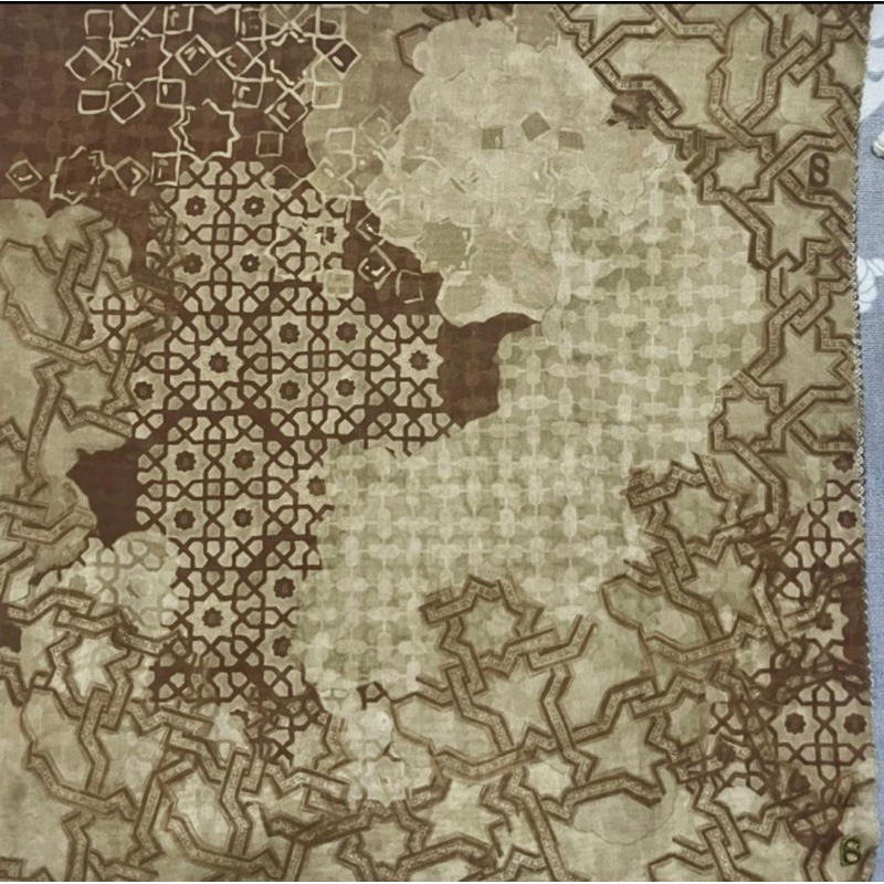 Preloved buttonscarves haramain amber