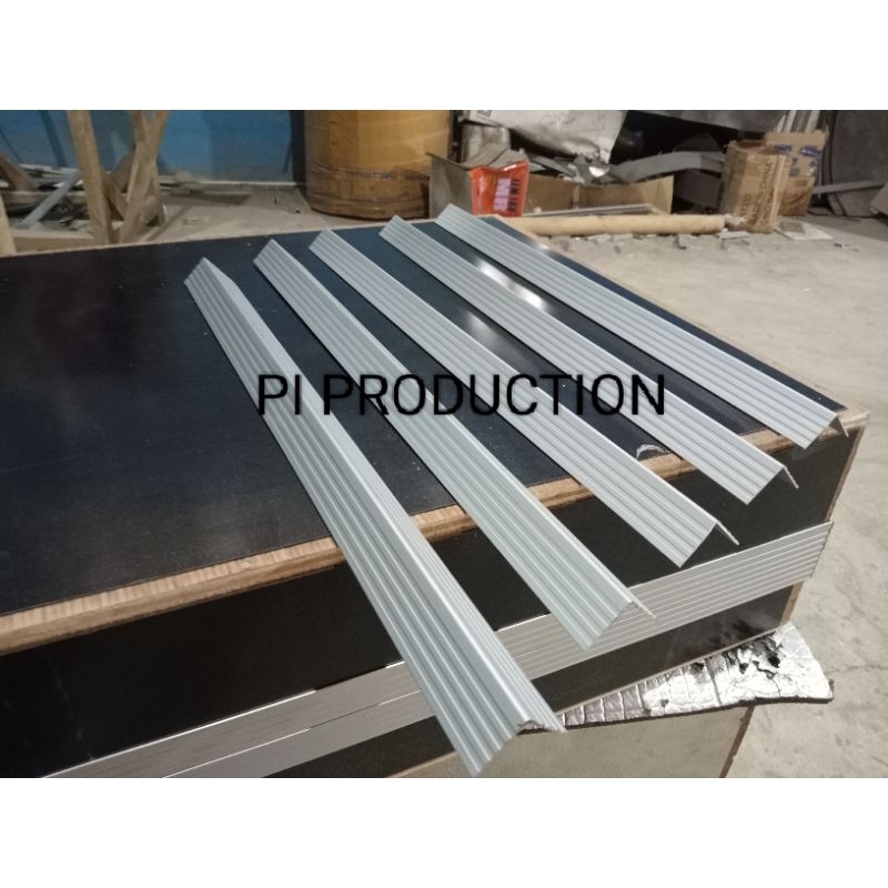 LIS ALUMINIUM HARDCASE LIS SIKU L LIS ALUMINIUM