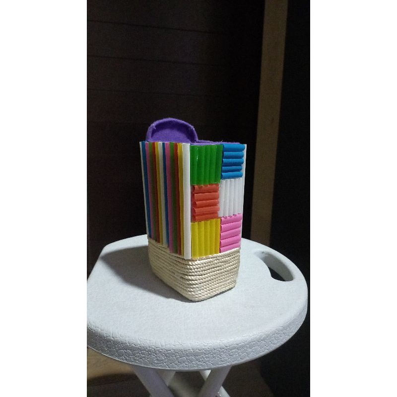 

tempat pensil