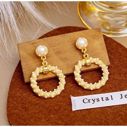 Anting Bulat Cantik / Anting Mutiara / HAY3