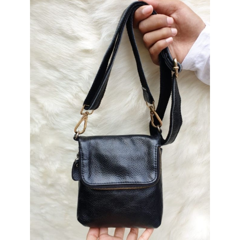 Tas Wanita Selempang Mini Kulit Asli Hitam
