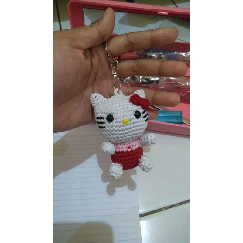 Ganci Amigurumi Hello Kitty / Boneka rajut hello kitty