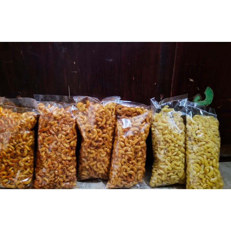 

Makaroni Kriuk Gurih Pedas 200 gram | Firstore