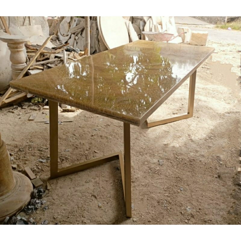 Meja Makan Onyx Variasi Kaki Besi Gold