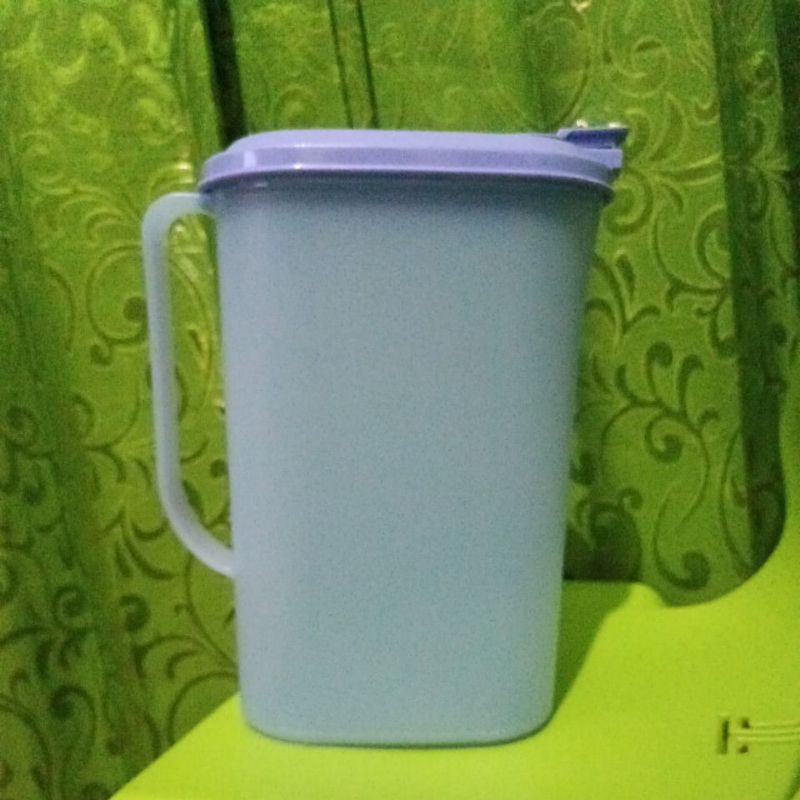 fridge jug 2lt Tupperware