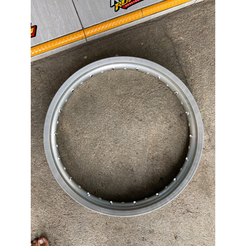 VELG RING 18 LEBAR 215 HOLE 36 DID JAPAN