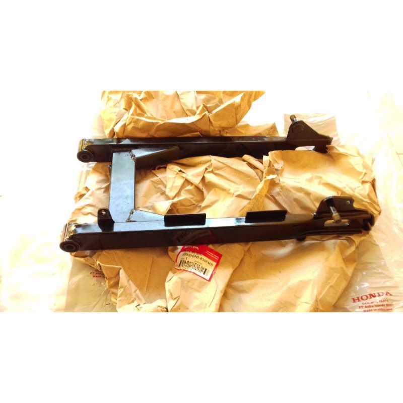 SWING ARM ASTREA GRAND ORIGINAL NOS