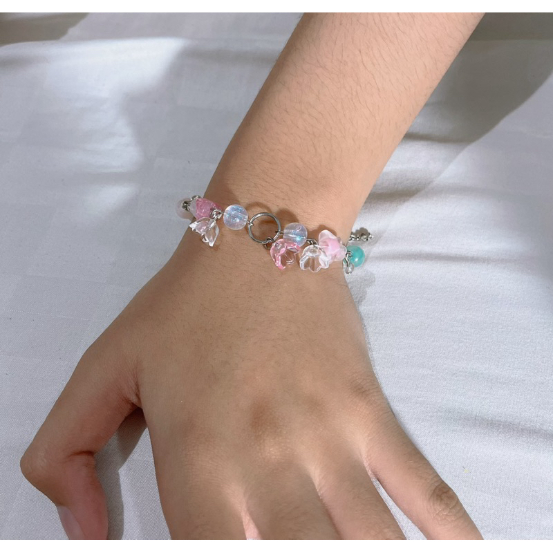 Wishteria bracelet by Nayyara Colection