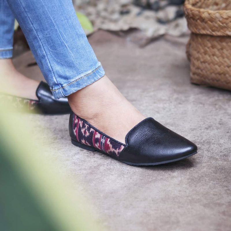 FLAT SHOES TENUN, FLAT SHOES ETNIK, SEPATU TENUN, SEPATU ETNIK, SEPATU KULIT ASLI, SEPATU HANDMADE