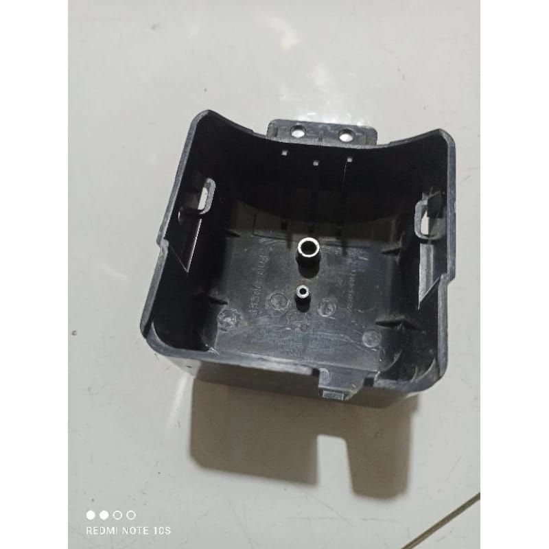 Tutup kompresor kompresor kulkas LG CMA121NAEM