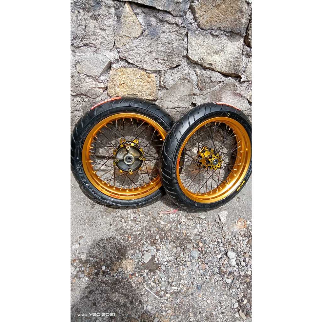 WheelSet Supermoto Honda Crf 150L 300 350 Warna Gold Ban Maxxis Bisa COD