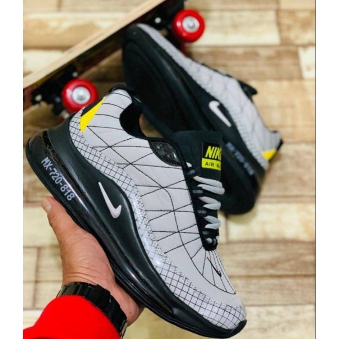 Stok Baru Sepatu Nike Airmax 720 818 Premium Quality termurah Pria & Wanita.