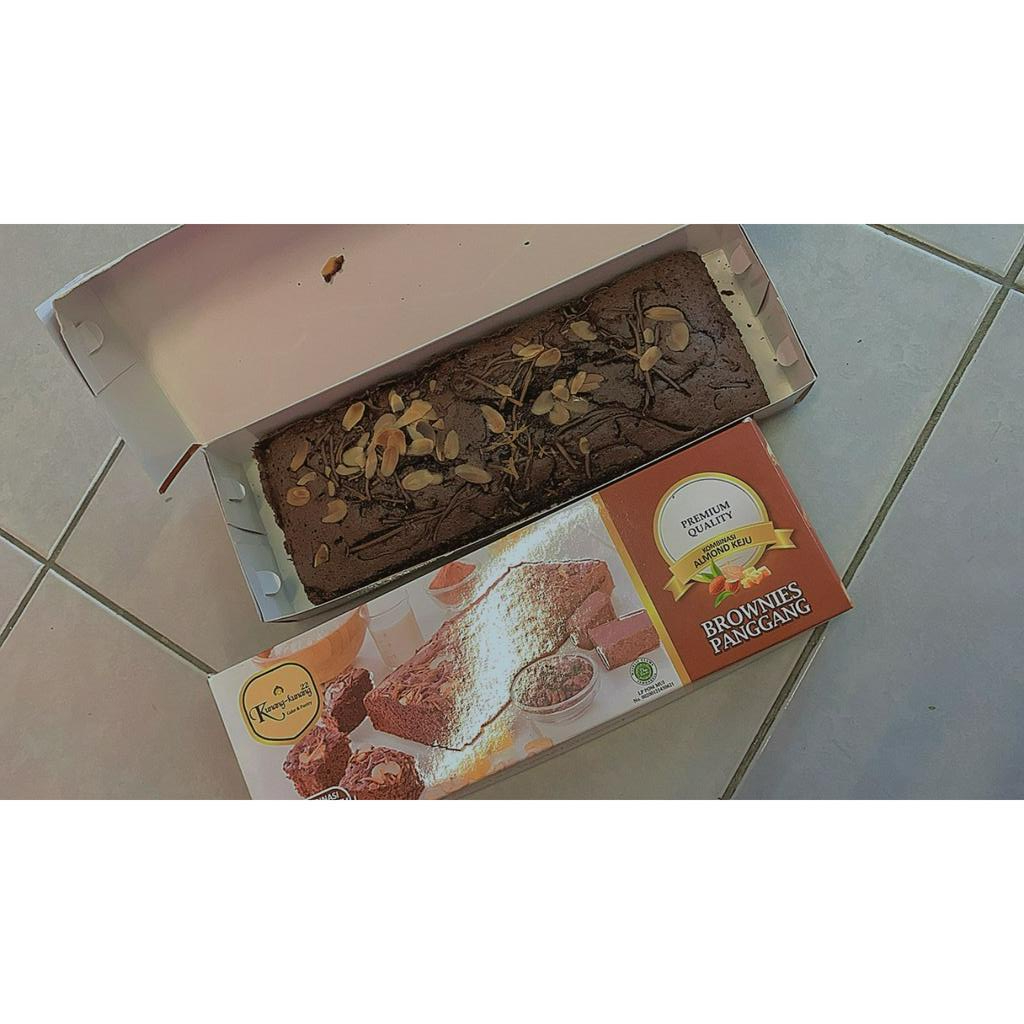 

Brownies Panggang KUNANG-KUNANG 22 Almond Keju