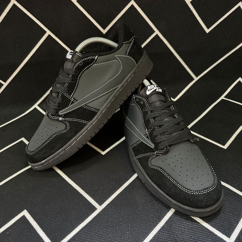 Nike Air Jordan Travis Scott Phantom