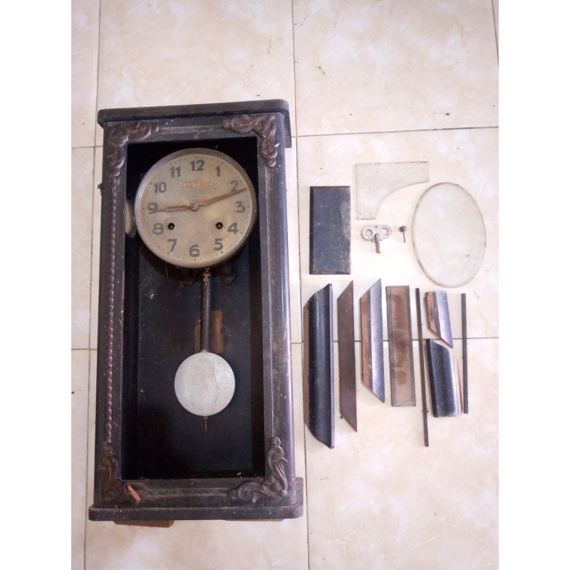 JAM ANTIK/JAM KUNO/JAM TENGAHAN/JAM PRAPATAN/JAM LAWAS/JAM DINDING ANTIK