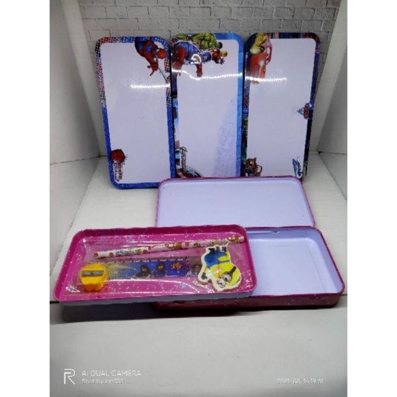 

tempat/kotak/tepak pensil papan tulis full set SW 901 BR