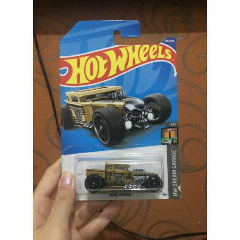 Hot Wheels BONE SHAKER