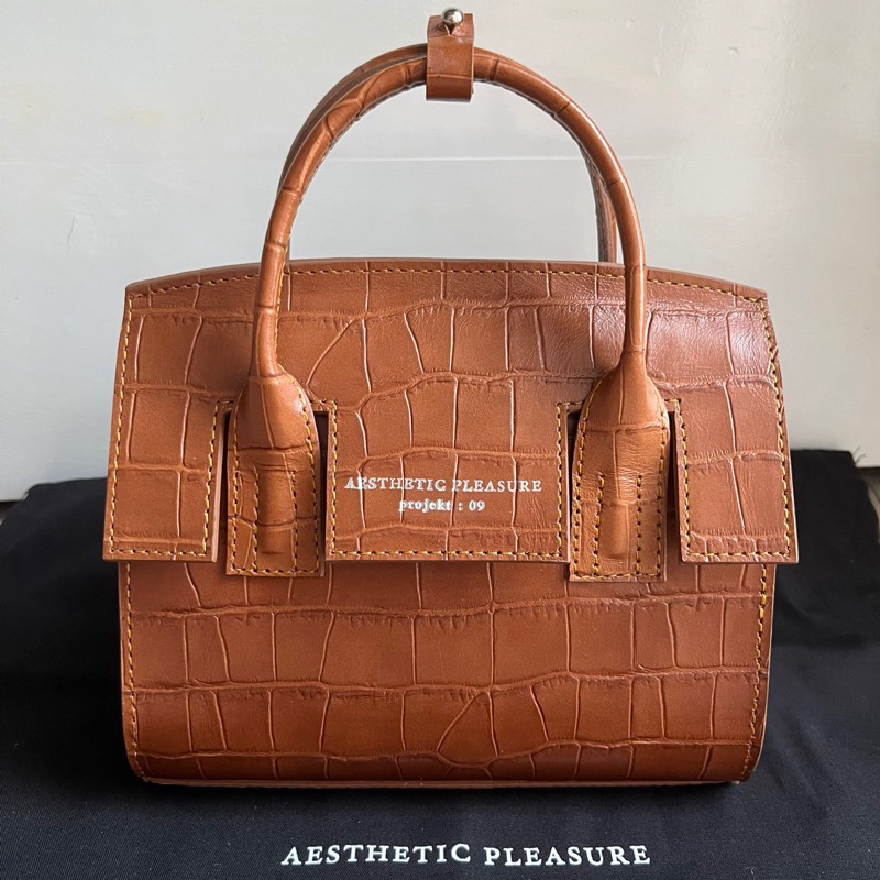 Preloved aesthetic pleasure Micro brown