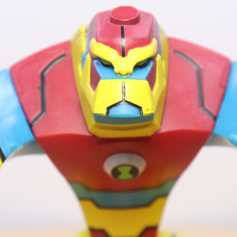 BANDAI : Ben 10 Bloxx Action Figure Original