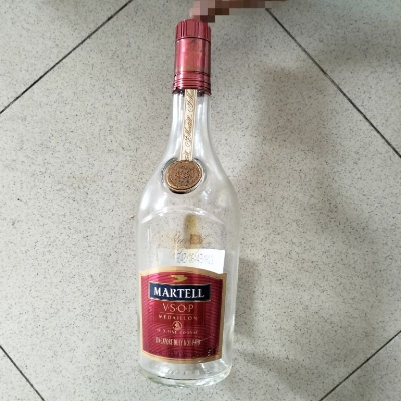 Botol Kaca Bekas Kosong Martell Old Fine Cognac VSOP Medaillon 700 ml